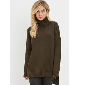 Green Long Sleeve Turtle Neck